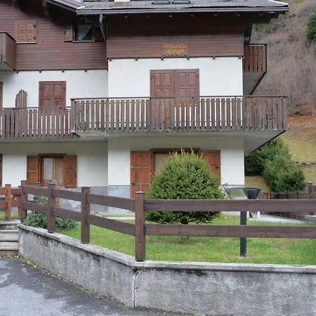 Rasin 公寓